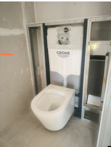 Photo de galerie - Installation d'un wc suspendu