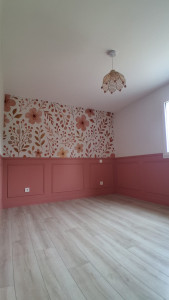 Photo de galerie - Pose de papier peint et peinture de couleur 