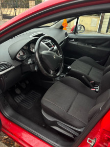 Photo de galerie - Nettoyage complet Peugeot 207