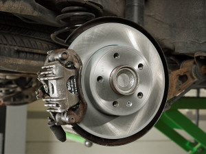 Photo de galerie - Remplacement disques et plaquettes des freins 