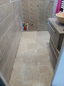 Photo de galerie - Carrelage 60x60 salle de bain 