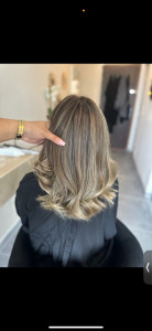 Photo de galerie - BALAYAGE ET WAVY