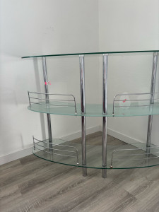 Photo de galerie - Remise en état d’un bar en verre 