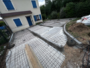 Photo de galerie - Réalise coffrage pour colle béton désactivé 