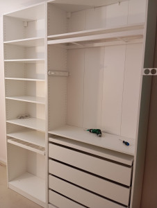 Photo de galerie - Montage d'un dressing 