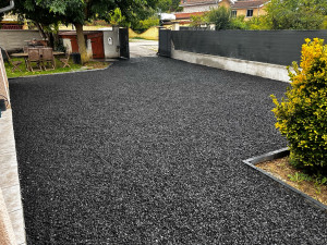 Photo de galerie - Mise en place de concassées 10/14 sur plaque alvéole