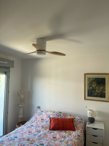 Photo de galerie - Dépose ancien luminaire et pose d’un ventilateur de plafond
