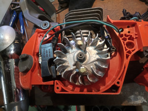 Photo de galerie - Entretient tronçonneuse Husqvarna