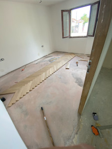 Photo de galerie - Pose parquet collé 