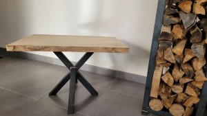 Photo de galerie - Fabrication de pieds de table industrielle sur mesure.