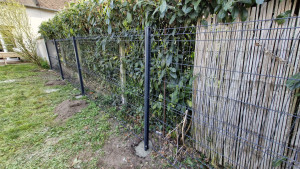 Photo de galerie - Pose de cloture rigide