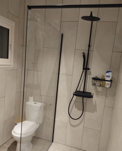 Photo de galerie - Pose robinetterie et colonne de douche 