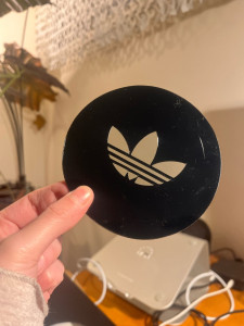 Photo de galerie - Réalisation de pochoir