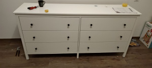 Photo de galerie - Montage commode à 6 tiroirs.