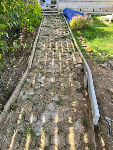 Photo de galerie - Chemin de Jardin avant d’être remis en état