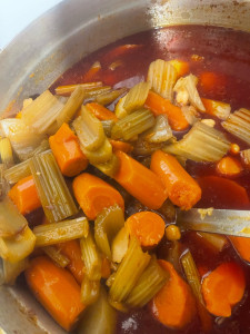 Photo de galerie - Préparation la sauce du couscous avec cordon?