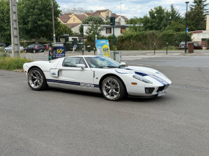 Photo de galerie - Remplacement des 4 valves Ford GT