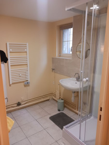 Photo de galerie - Peinture dans salle de bain 