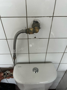 Photo de galerie - Pose d’un sanitaire plus raccordement plomberie 
