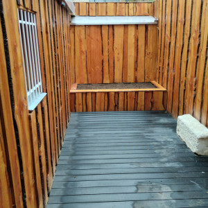 Photo de galerie - Réalisation complète d'une terrasse. 
Lame composite et  mur en bardage bois 
