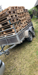 Photo de galerie - Évacuation de palettes dans un entrepôt.  