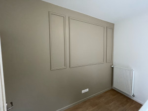 Photo de galerie - Pose des moulures et peinture (après)