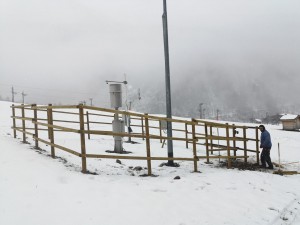 Photo de galerie - Pose d'un garde corps en autoclave