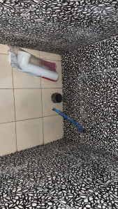 Photo de galerie - Installation toilettes + le robinet toilette + sertissage 