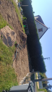 Photo de galerie - Avant l intervention de réalisation de muret et pose des pilier portail coup propre 