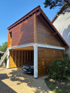 Photo de galerie - Peinture l’azur finition blanc sur ce joli garage en bois