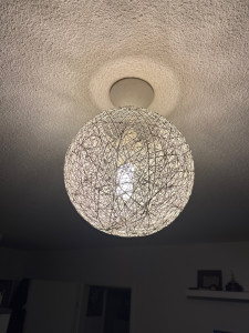 Photo de galerie - Installation des luster apres 