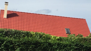 Photo de galerie - Peinture sur toiture rouge, briques