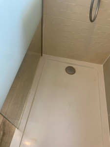 Photo de galerie - Remplacement silicone