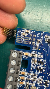 Photo de galerie - Piste, arrachée, reconditionnement des pistes PCB