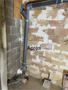 Photo de galerie - Modifications sur une colonne d’évacuation PVC 100mm