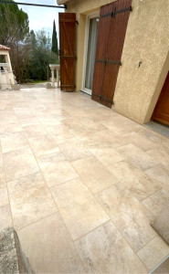 Photo de galerie - Pose travertin 