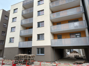 Photo de galerie - Voici un autre sur un plus grand bâtiment 