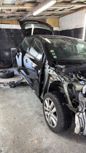 Photo de galerie - Réparation pare-chocs avant aile porte peinture