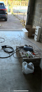 Photo de galerie - Borne de recharge + tableau