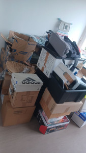 Photo de galerie - Déménagement : descendre 2 étages puis sortir et aller au 4 eme étage dans l' immeuble a côter .( sans ascenceur et ont l 'a fait ;)