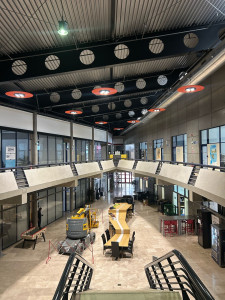 Photo de galerie - Remplacement éclairage en hauteur 