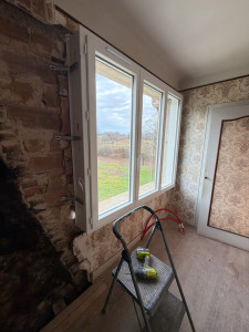 Photo de galerie - Installation de menuiserie 