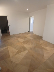 Photo de galerie - Pose carrelage 90×90 