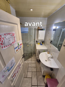 Photo de galerie - Salle de bain avant notre intervention 
Annecy