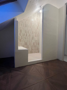 Photo de galerie - Rénovation d’une salle de bain en béton ciré 
