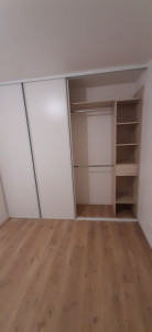 Photo de galerie - Assemblage dressing interieur et pose rails + portes de placard