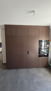 Photo de galerie - ✔️ Montage de meubles de cuisine ✔️ Intégration des appareils électroménagers ✔️ Réglage et alignement des portes ✔️ Finitions propres et soignées ✔️ Travail précis et professionnel