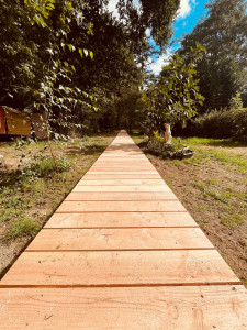Photo de galerie - Création de chemin en bois 