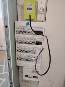 Photo de galerie - Remise en norme d'une maison changement de tableau electrique 