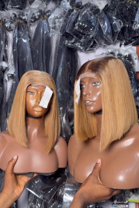 Photo de galerie - Bob Raw hair Vietnamien, taille 10, couleur blonde, 5 ans de vie minimum. Disponible en plusieurs couleurs. A porter sans colle . 